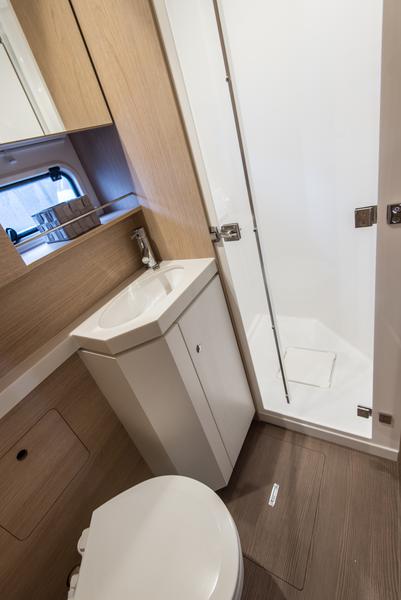 Book yachts online - catamaran - Bali 5.4 4 cab - 2 OCEANS - rent