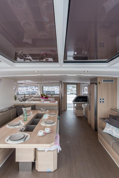 Book yachts online - catamaran - Bali 5.4 4 cab - 2 OCEANS - rent