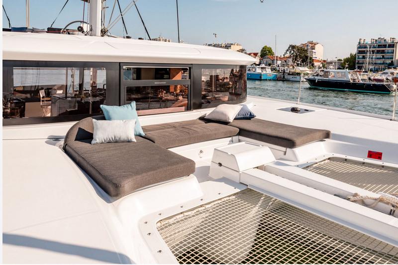 Book yachts online - catamaran - Lagoon 46 - MOONDANCE (A/C , generator,watermaker) Skippered Only  - rent