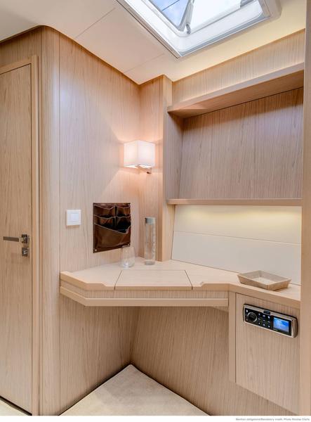 Book yachts online - catamaran - Lagoon 52 - Takamaka - rent