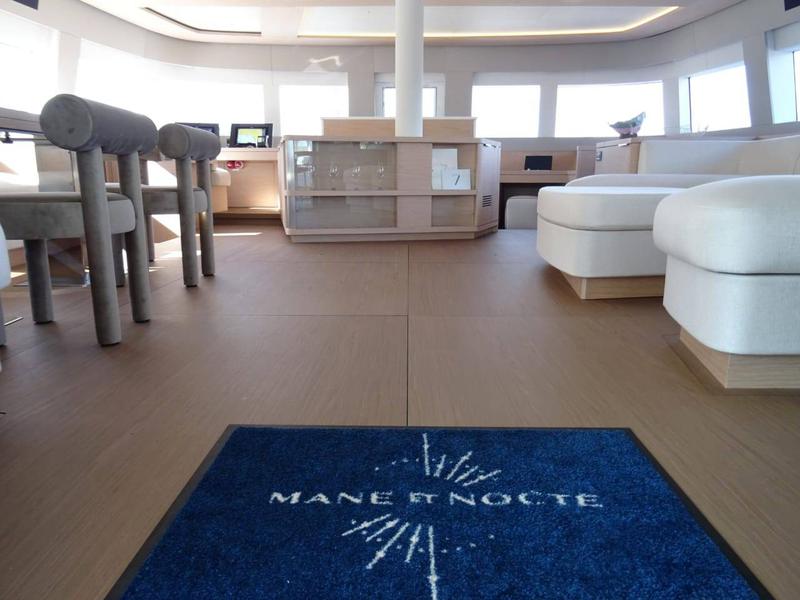 Book yachts online - catamaran - Lagoon Seventy 7 - Mane et Nocte - rent