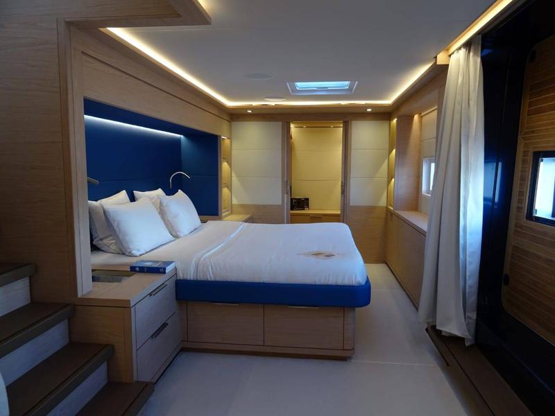 Book yachts online - catamaran - Lagoon Seventy 7 - Mane et Nocte - rent