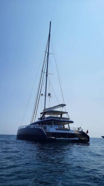 Book yachts online - catamaran - Lagoon Seventy 7 - Mane et Nocte - rent