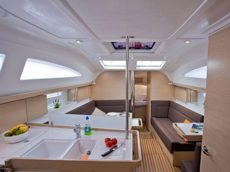 Book yachts online - sailboat - Elan Impression 40 - Silente - rent