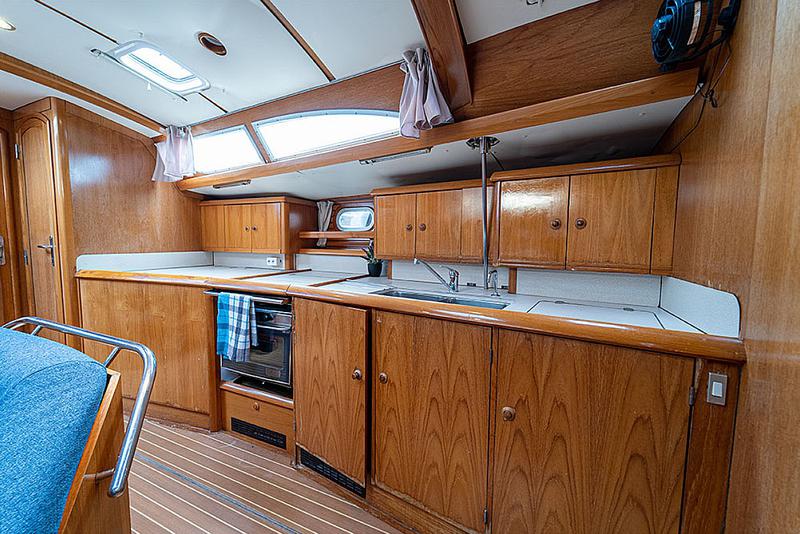 Book yachts online - sailboat - Sun Odyssey 45.2 - Panagiota - rent