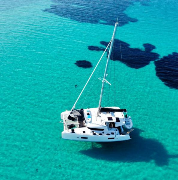 Book yachts online - catamaran - Lagoon 42 - KARLA Owner's Version - Skippered  - rent