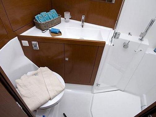 Book yachts online - sailboat - Oceanis 45 - Ponente - rent