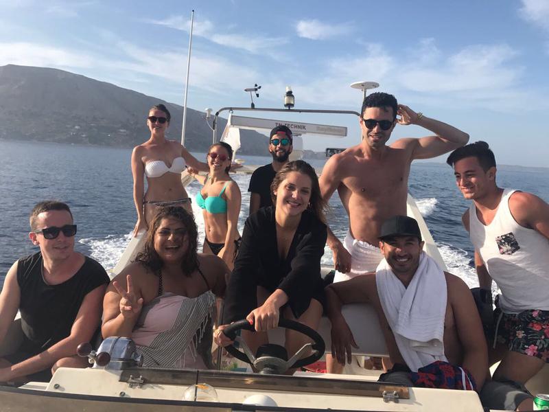 Book yachts online - motorboat - Princess 45 - Summer Love - rent
