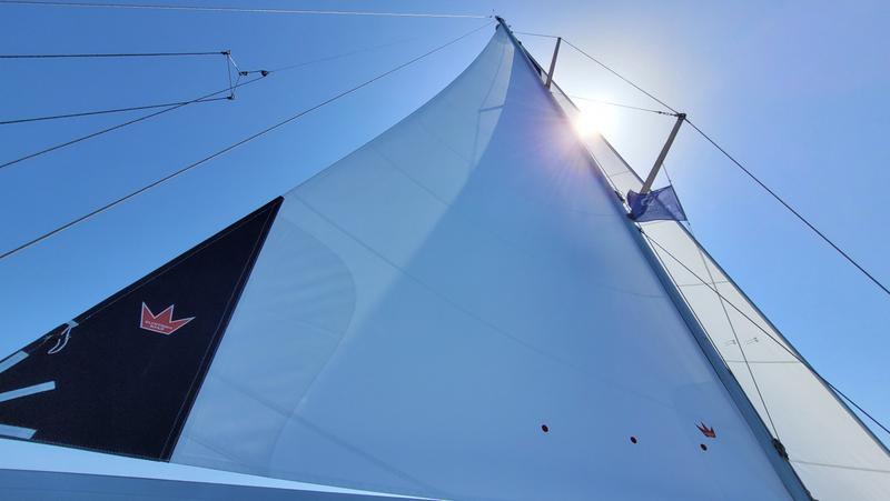 Book yachts online - sailboat - Bavaria 40 - Black Pearl - rent