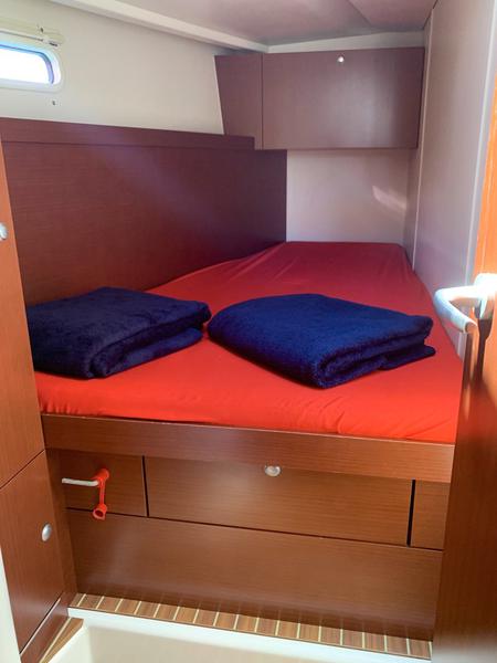 Book yachts online - sailboat - Hanse 445 - 4 cabin - Draco - rent