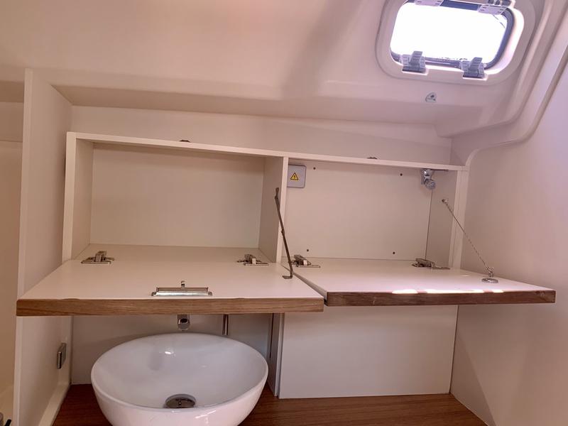 Book yachts online - sailboat - Hanse 445 - 4 cabin - Baxter - rent