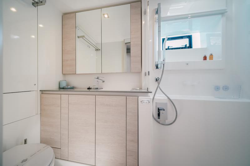 Book yachts online - catamaran - Leopard 50 - LADY AMANDA - rent