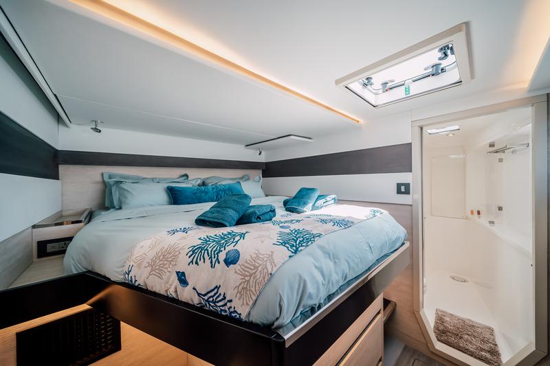Book yachts online - catamaran - Leopard 50 - LADY AMANDA - rent