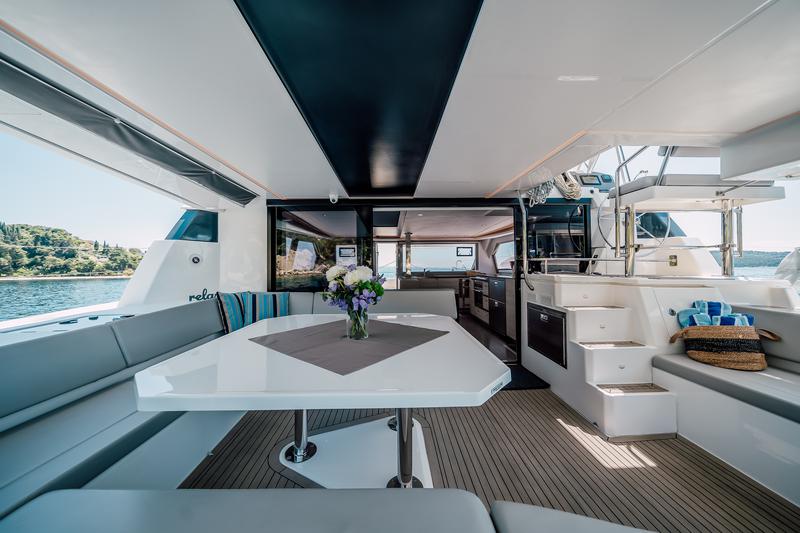 Book yachts online - catamaran - Leopard 50 - LADY AMANDA - rent