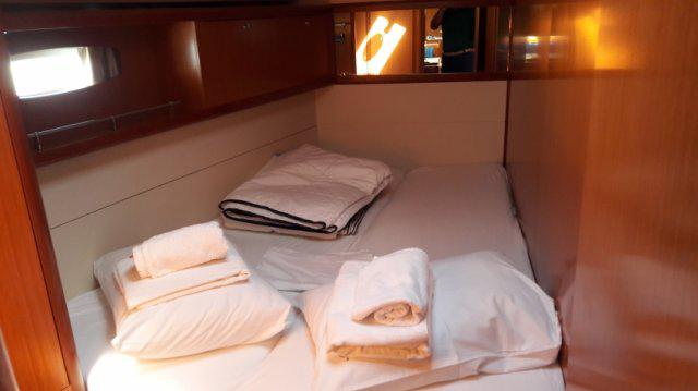 Book yachts online - sailboat - Oceanis 54 - Valasia - rent