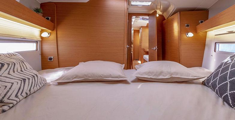 Book yachts online - sailboat - Dufour 390 Grand Large - Coco de Mer - rent