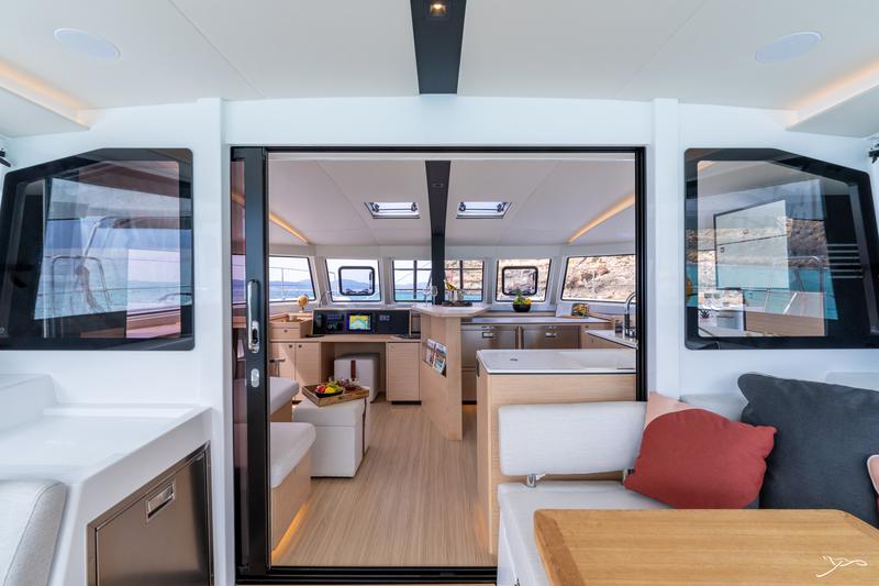 Book yachts online - catamaran - Nautitech 44 Open - Shambala - rent