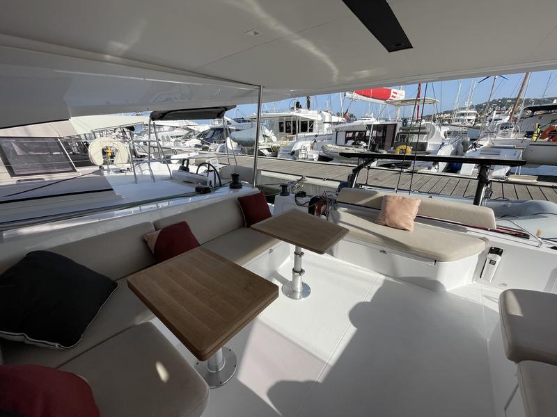 Book yachts online - catamaran - Nautitech 44 Open - Happiness - rent