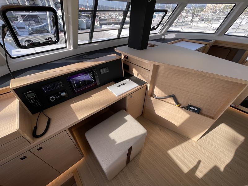 Book yachts online - catamaran - Nautitech 44 Open - Happiness - rent