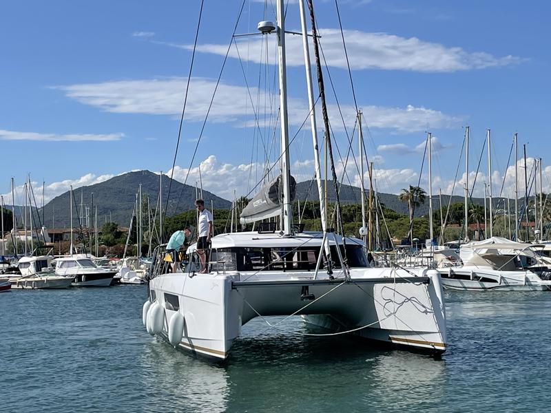 Book yachts online - catamaran - Nautitech 44 Open - Happiness - rent