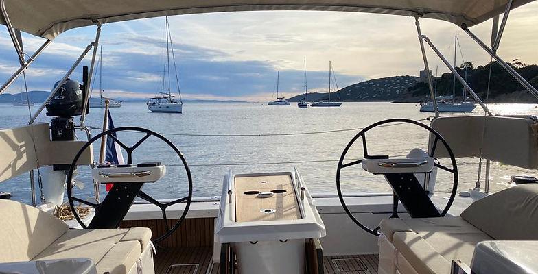 Book yachts online - sailboat - Dufour 390 Grand Large - Melomaxi II - rent