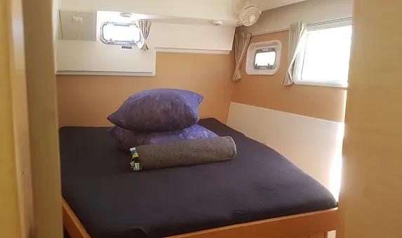 Book yachts online - catamaran - Lagoon 400 - Cavale - rent