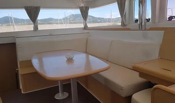 Book yachts online - catamaran - Lagoon 400 - Cavale - rent