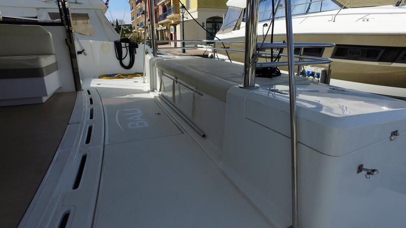 Book yachts online - catamaran - Bali 4.1 - Malea IV - rent