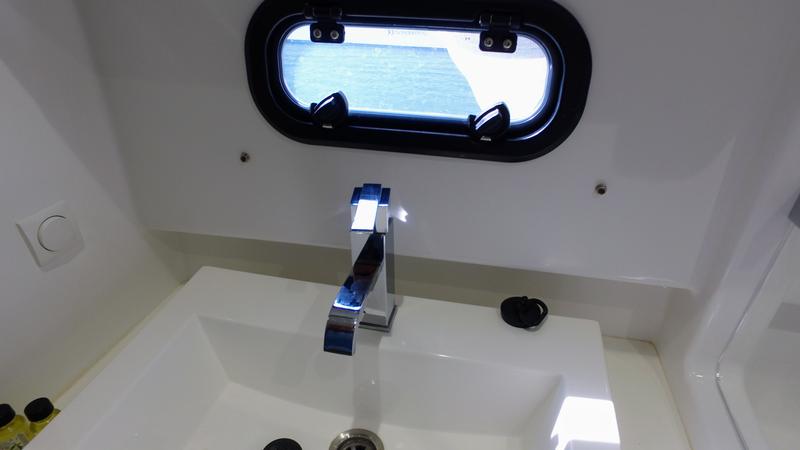 Book yachts online - catamaran - Bali 4.1 - Malea IV - rent