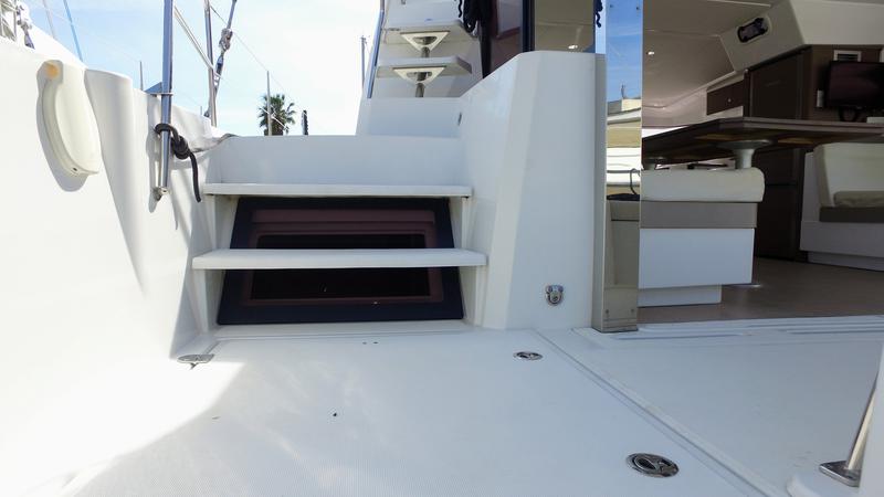 Book yachts online - catamaran - Bali 4.1 - Malea IV - rent