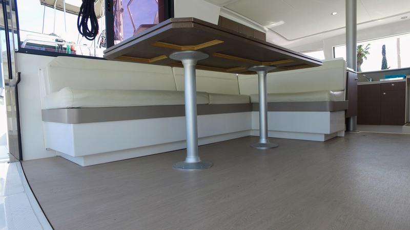 Book yachts online - catamaran - Bali 4.1 - Malea IV - rent