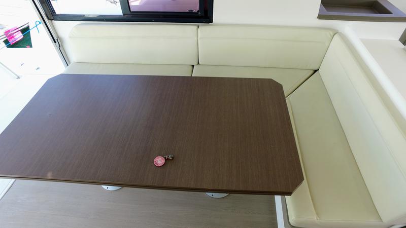 Book yachts online - catamaran - Bali 4.1 - Malea IV - rent