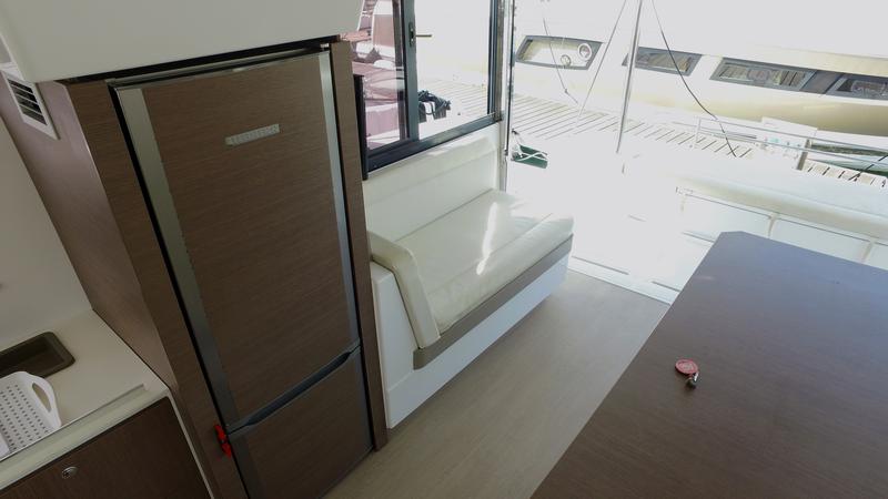 Book yachts online - catamaran - Bali 4.1 - Malea IV - rent