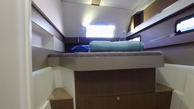 Book yachts online - catamaran - Bali 4.1 - Malea IV - rent