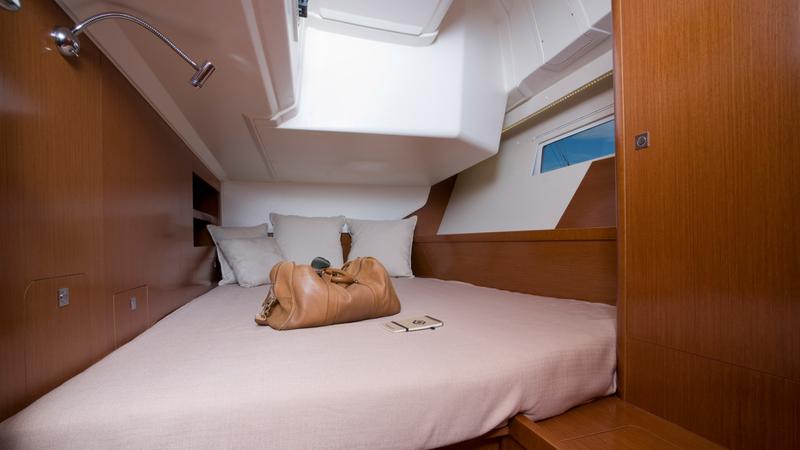 Book yachts online - sailboat - Oceanis 45 - Albatros - rent