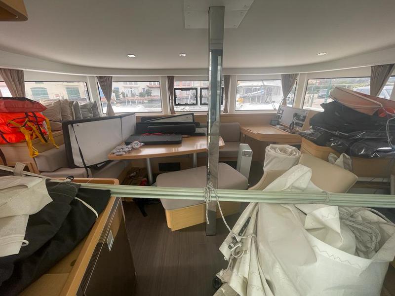 Book yachts online - catamaran - Lagoon 42 - Odevie III - rent