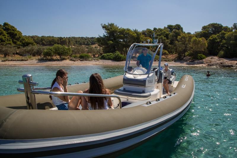 Book yachts online - motorboat - Seawater Smeralda 320 - YOLO - rent