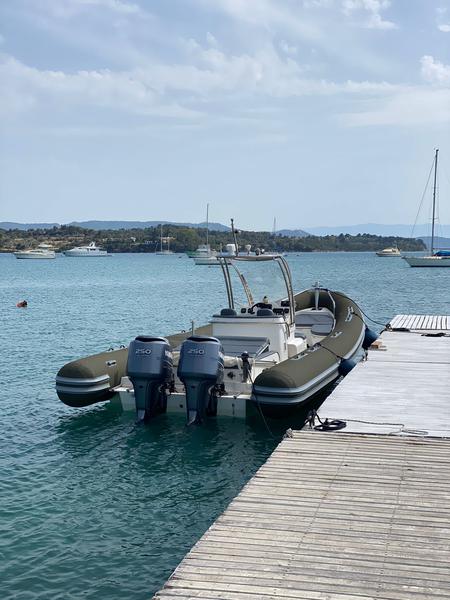 Book yachts online - motorboat - Seawater Smeralda 320 - YOLO - rent
