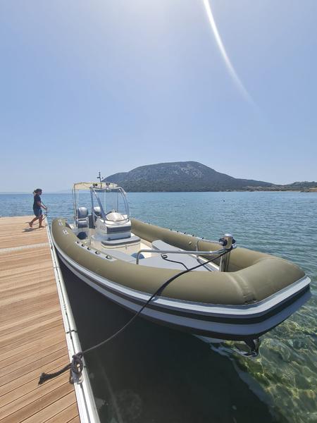 Book yachts online - motorboat - Seawater Smeralda 320 - YOLO - rent