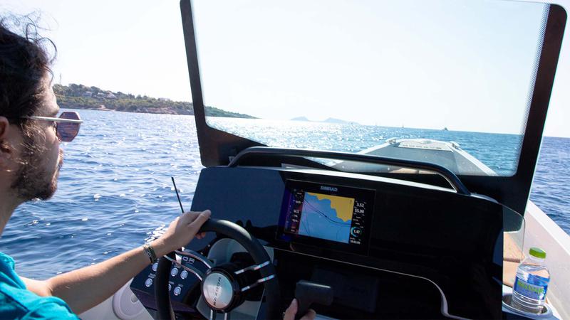 Book yachts online - motorboat - Saxdor 200 Pro Sport - Blue Notos - rent