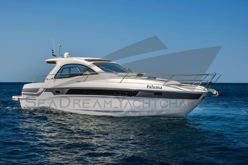 Book yachts online - motorboat - Bavaria Sport 44 HT - Paluma - rent
