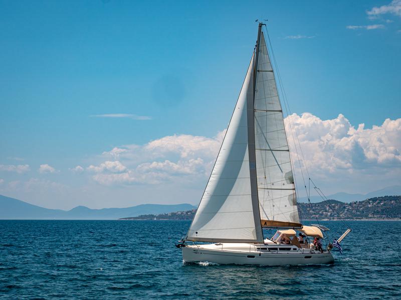 Book yachts online - sailboat - Sun Odyssey 42i Performance - MILA - rent