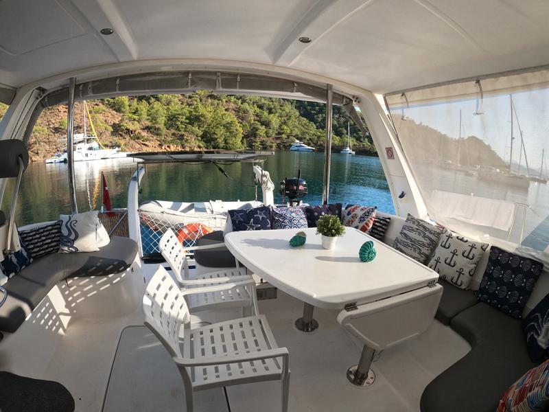 Book yachts online - catamaran - Leopard 43 - Vira Seyyah - rent