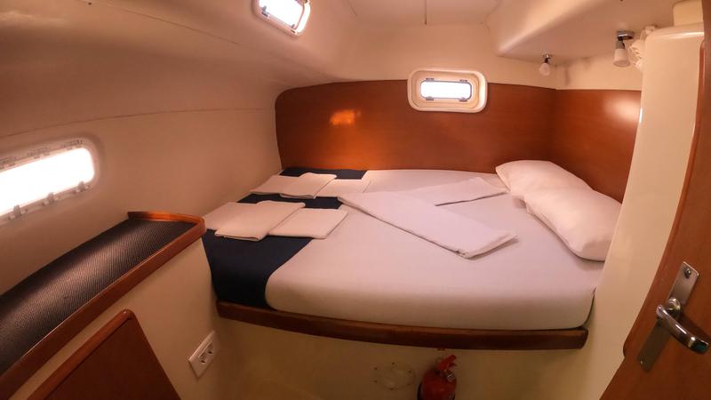 Book yachts online - catamaran - Leopard 43 - Vira Seyyah - rent