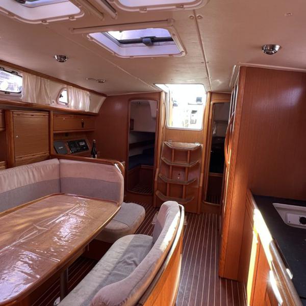 Book yachts online - sailboat - Bavaria Cruiser 40 - Arloup - rent