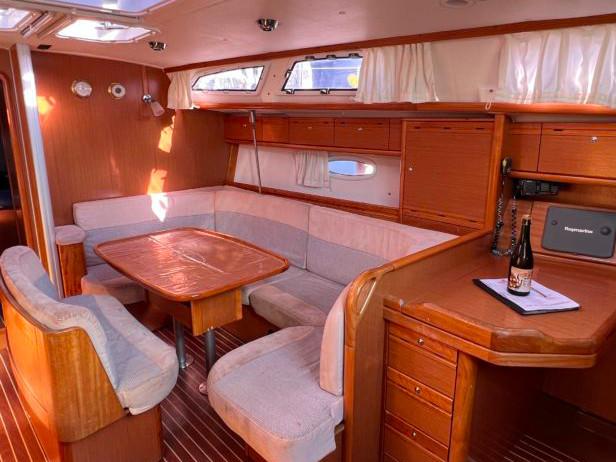 Book yachts online - sailboat - Bavaria Cruiser 40 - Arloup - rent