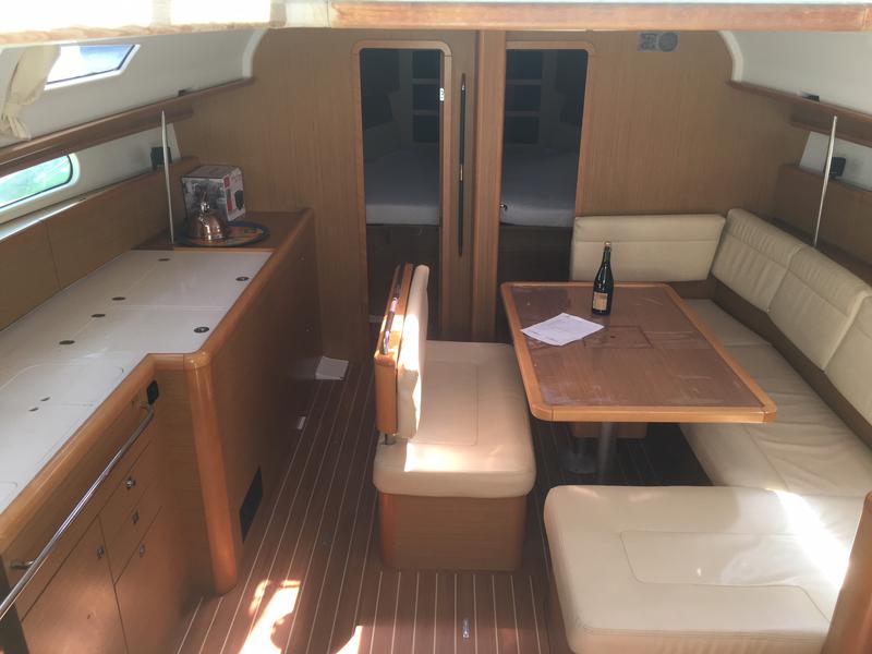 Book yachts online - sailboat - Sun Odyssey 44 i - Tewa - rent