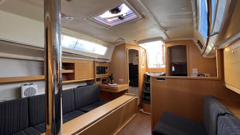 Book yachts online - sailboat - Delphia 31 - Odysse - rent
