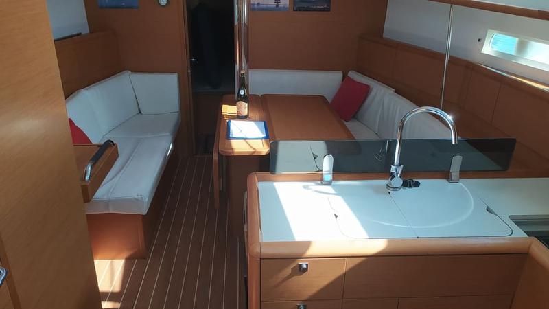 Book yachts online - sailboat - Sun Odyssey 379 - Glazdo - rent