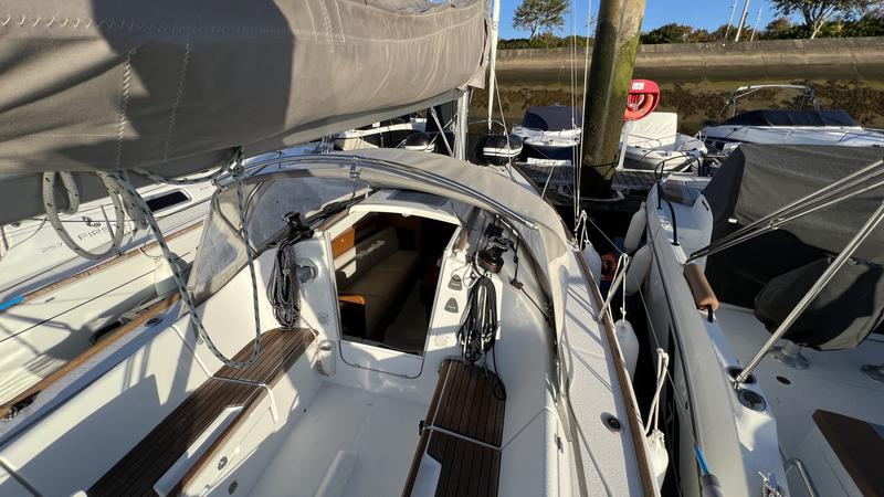 Book yachts online - sailboat - First 25 S - Marlem - rent